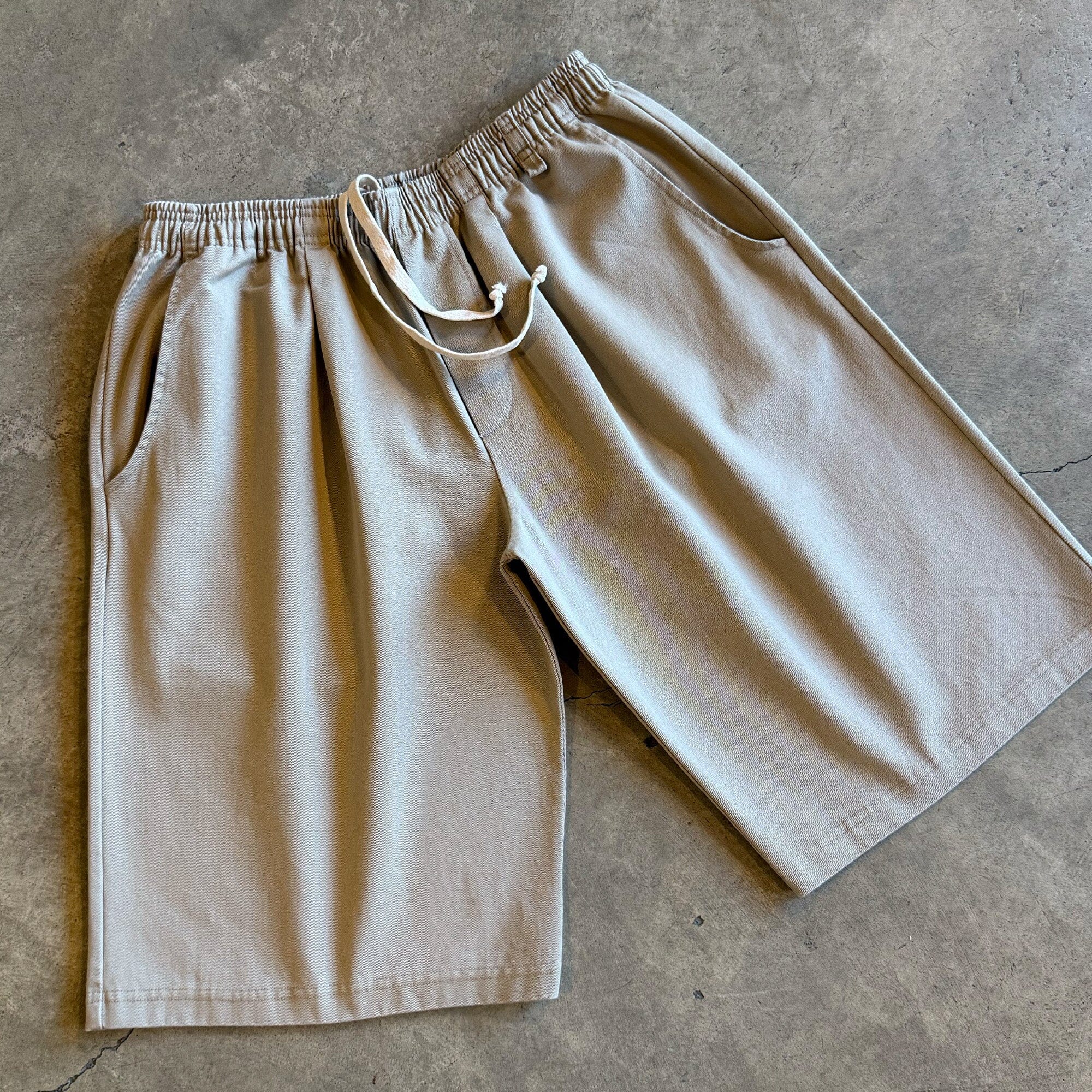 Shibuya Pleated Shorts II | Linair Twill - Image 6