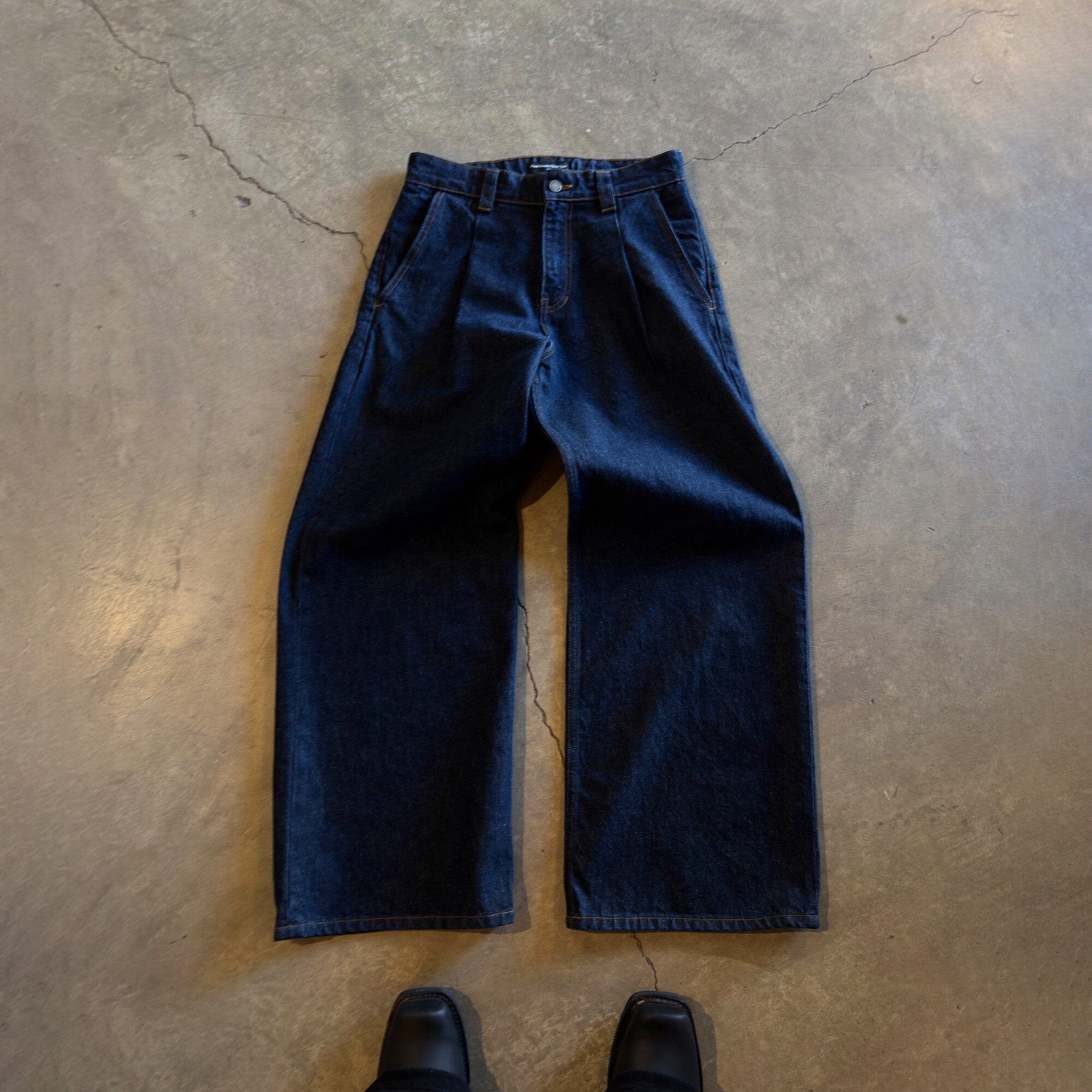 Shibuya Pleated Jeans | Baggy. Wide-Leg - Image 3