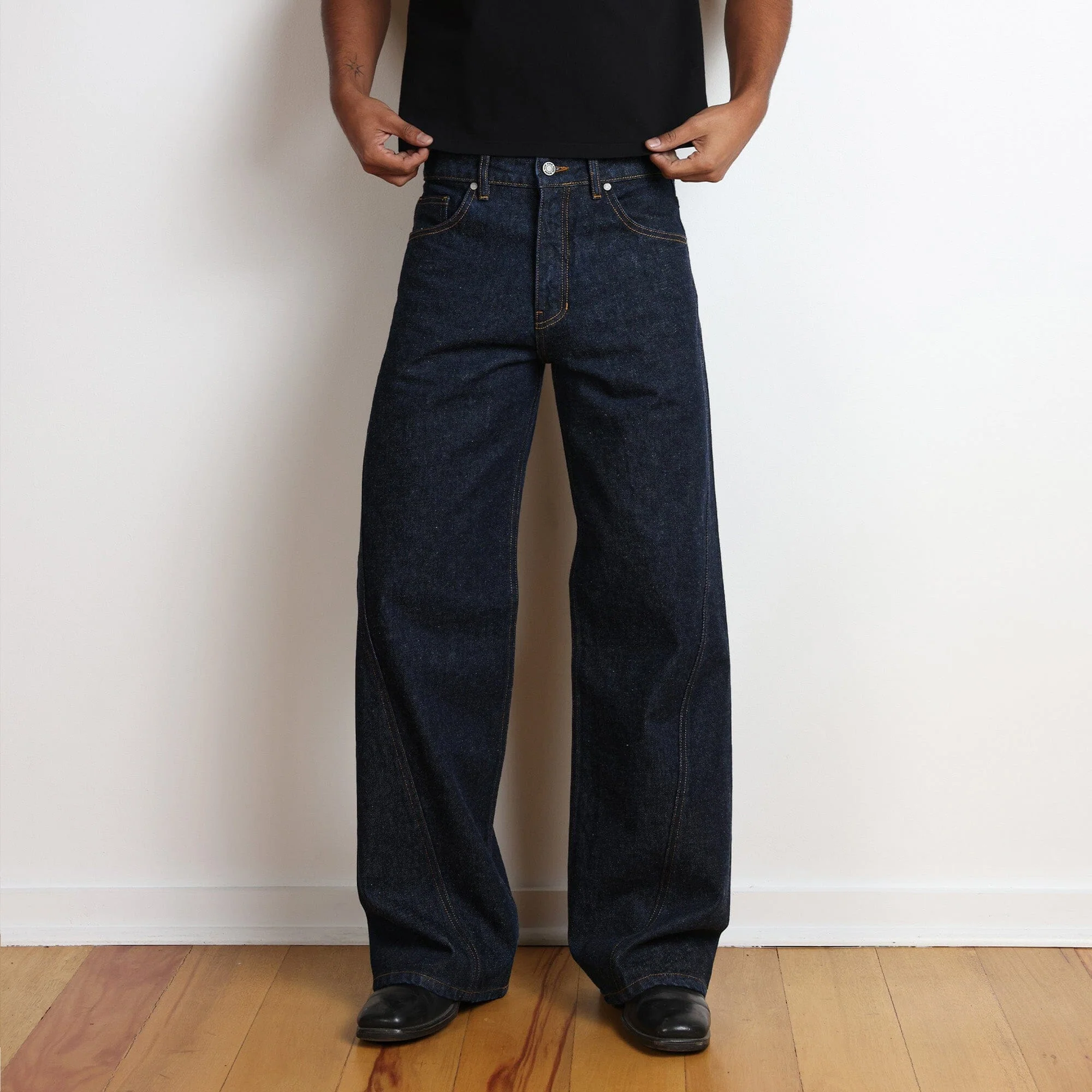 Twisted Tokyo Jeans | Straight-Wide Leg - Image 4